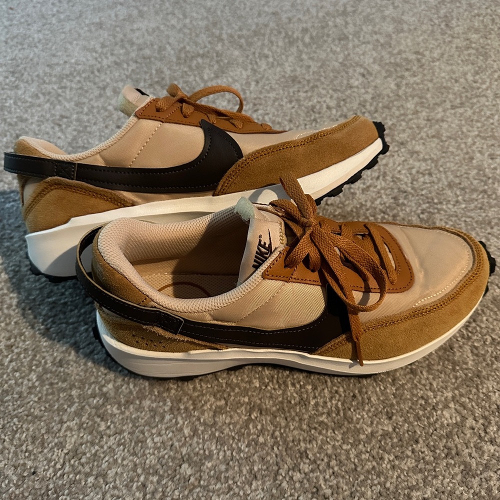 Nike Waffle Debut Women's Shoes 8.5